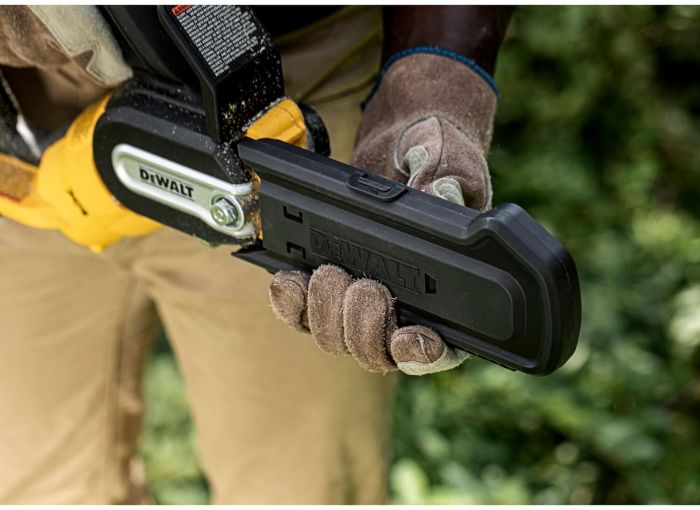 Міні-пилка ланцюгова акумуляторна безщіткова DeWALT DCMPS520P1