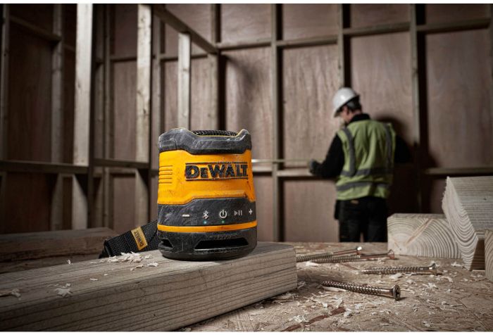 Колонка портативна акумуляторна DeWALT DCR009