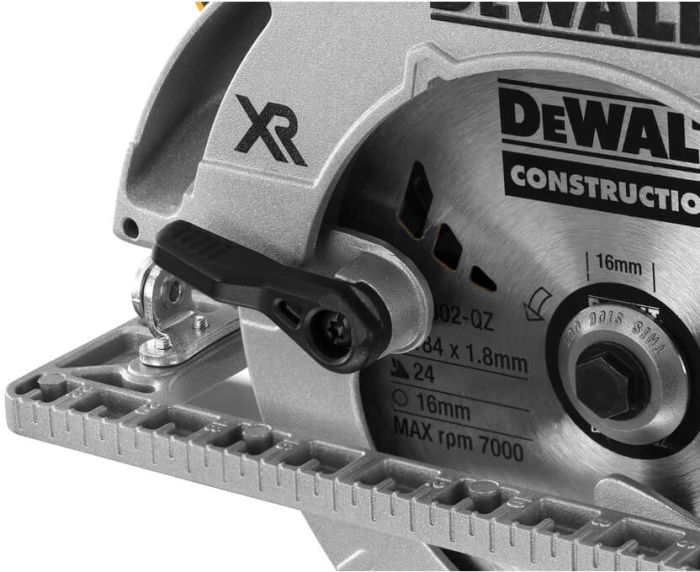 Пилка дискова акумуляторна безщіткова DeWALT DCS572N
