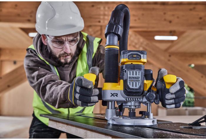 Фрезер акумуляторний безщітковий DeWALT DCW620NT