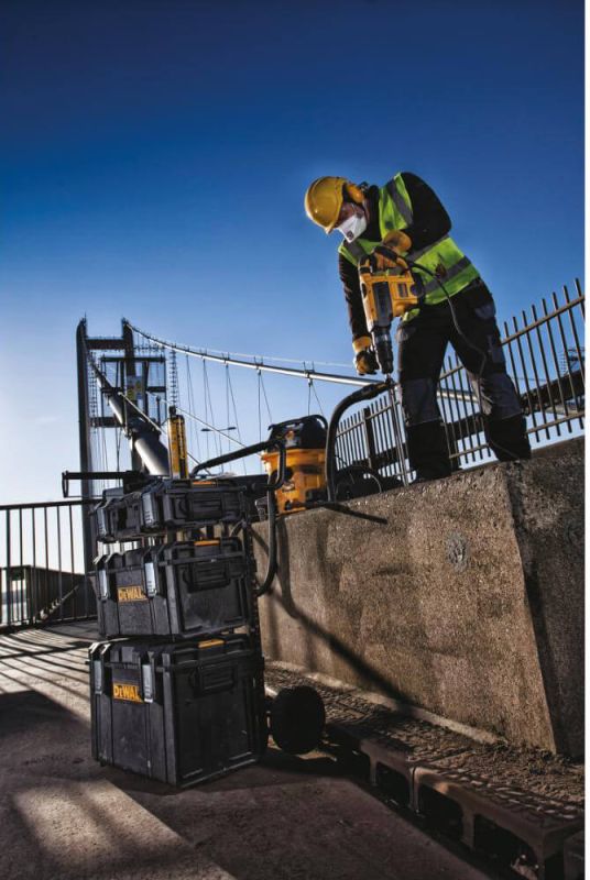 Бур з пустотілим стволом DeWALT DT60230