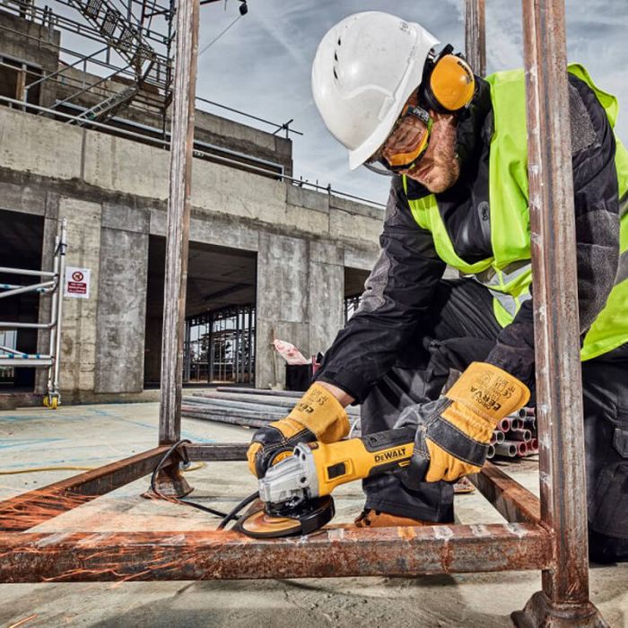 Шліфмашина кутова - болгарка мережева безщіткова DeWALT DWE4357