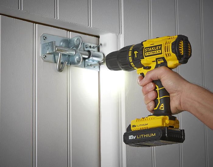 Дриль-шурупокрут акумуляторний ударний STANLEY FATMAX FMC626C2K