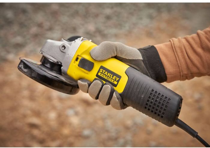 Шліфмашина кутова - болгарка мережева STANLEY FATMAX FMEG225VS