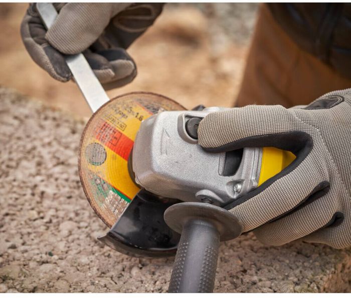 Шліфмашина кутова - болгарка мережева STANLEY FATMAX FMEG225VS