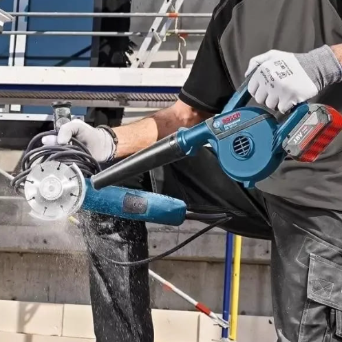 Акумуляторна повітродувка Bosch GBL 18V-120, без акб і з/п