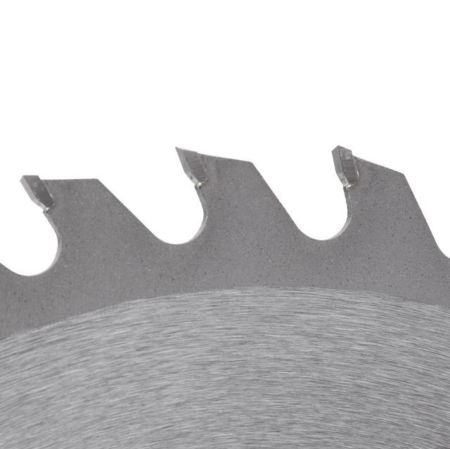 Диск пильный по дереву с твердосплавными напайками 200*25.4*1.5 мм, 36 зубьев INTERTOOL CT-3020