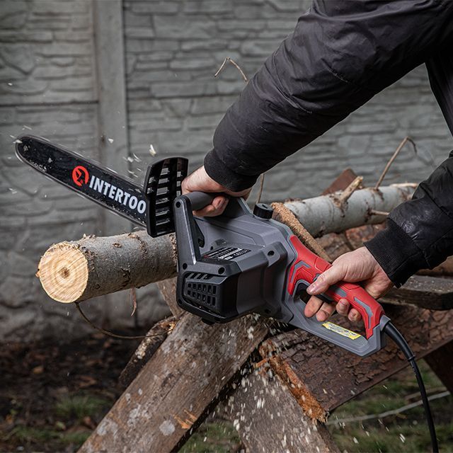 Пила цепная электрическая 1600 Вт, шина 40 см, боковой двигатель INTERTOOL DT-2200