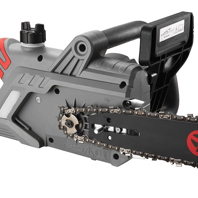 Пила цепная электрическая 2400 Вт, шина 40 см, боковой двигатель INTERTOOL DT-2201