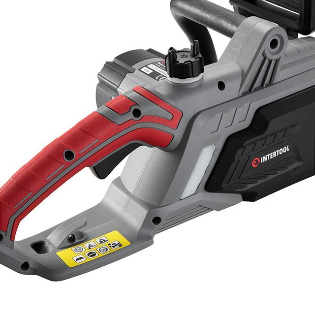 Пила цепная электрическая 2400 Вт, шина 40 см, боковой двигатель INTERTOOL DT-2201