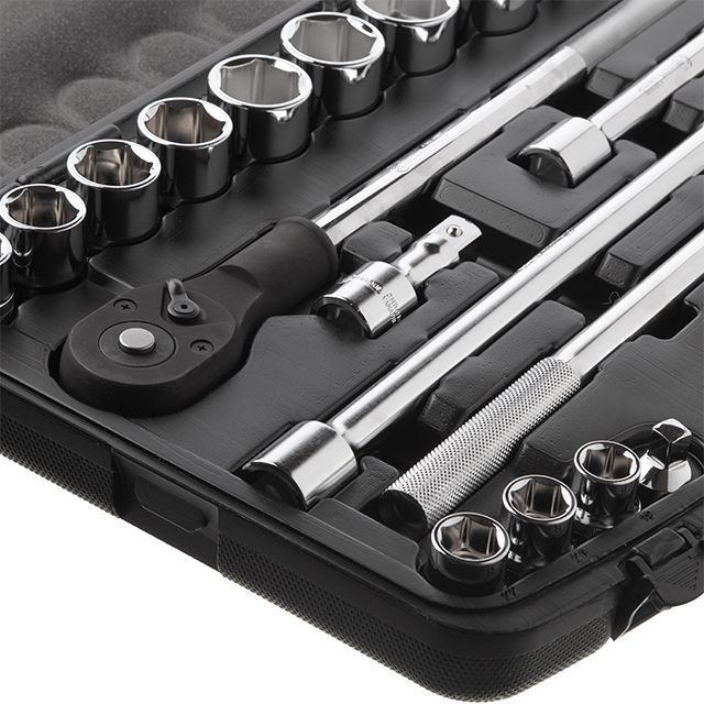 Профессиональный набор инструмента 3/4", 20 ед. (гол. 19-50 мм) пластиковый кейс INTERTOOL ET-6023