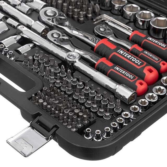 Набор инструментов 1/2" & 3/8" & 1/4", 219ед., Cr-V STORM INTERTOOL ET-8219