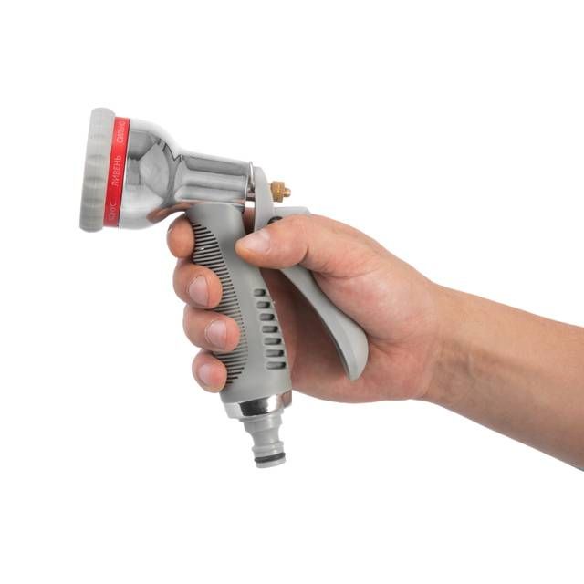 Пистолет-распылитель для полива хромированный, 8 функций, адаптер 1/2", 3/4", 2 коннектора для шланга 1/2" INTERTOOL GE-0005