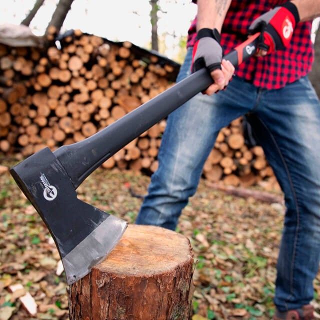 Топор 1250 г, ручка из фибергласса INTERTOOL HT-0264