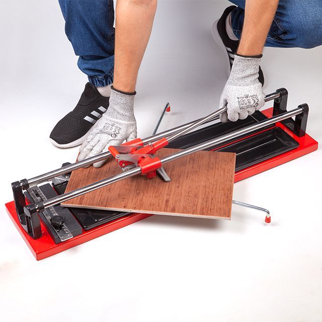 Плиткорез 600 мм усиленный с регулировкой режущего элемента INTERTOOL HT-0363