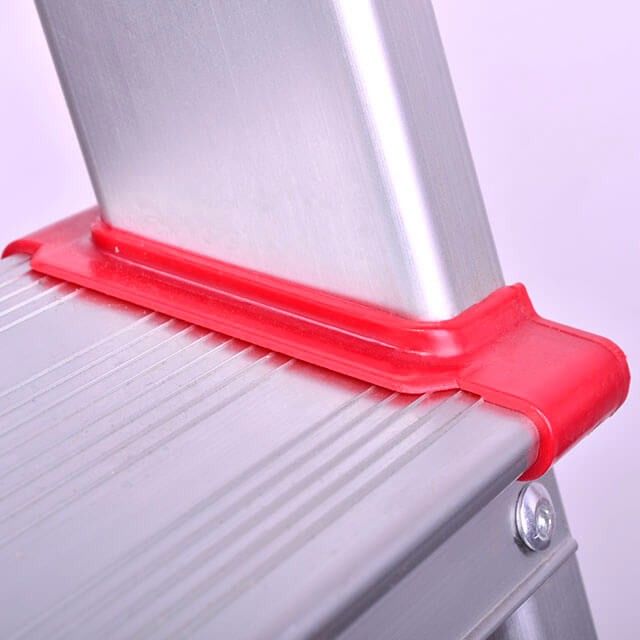 Стремянка алюминиевая 6 ступеней, высота до платформы 1280 мм INTERTOOL LT-1006