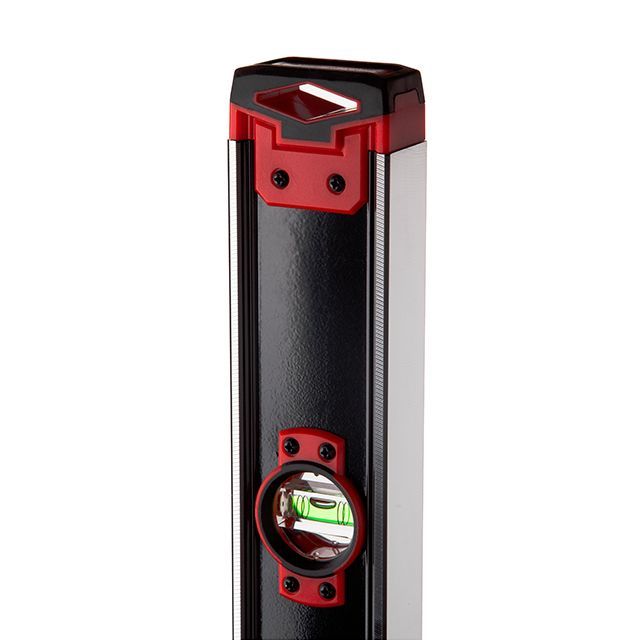 Уровень строительный усиленный 1000 мм INTERTOOL MT-1510