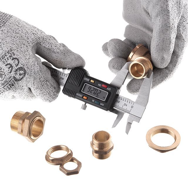 Штангенциркуль электронный 150 мм INTERTOOL MT-3006