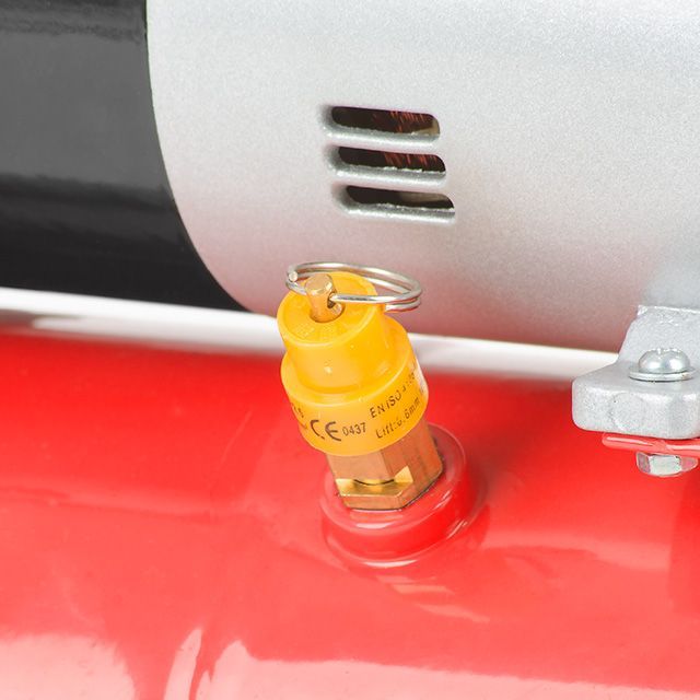 Компрессор безмасляный 3 л, 0.3 кВт, 220 В, 3.2 атм, 45 л/мин INTERTOOL PT-0001