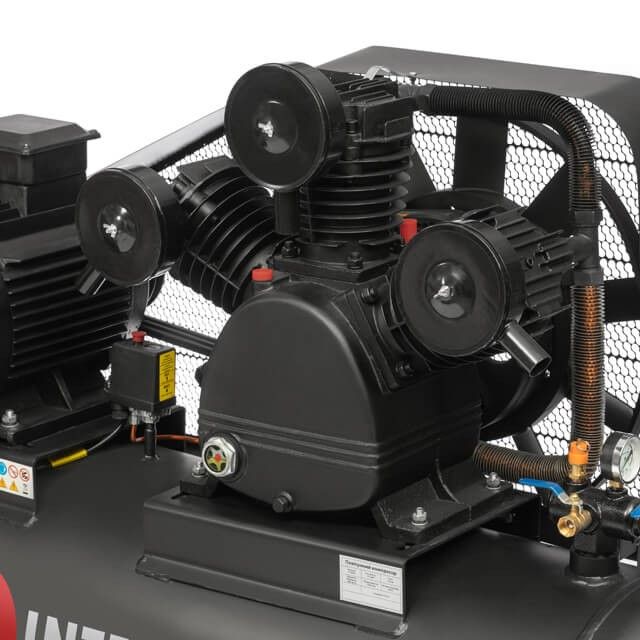 Компрессор 300 л, 11 кВт, 380 В, 10 атм, 1600 л/мин. 3 цилиндра INTERTOOL PT-0050