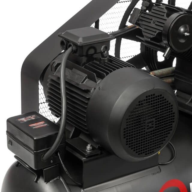 Компрессор 300 л, 15 кВт, 380 В, 10 атм, 2000 л/мин. 3 цилиндра INTERTOOL PT-0052