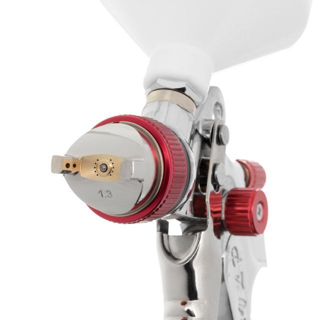 Краскопульт пневматический HVLP с тремя наборами форсунок - 1,3мм, 1,4мм, 1,7мм, пластиковый бачок, 3бар INTERTOOL PT-0153