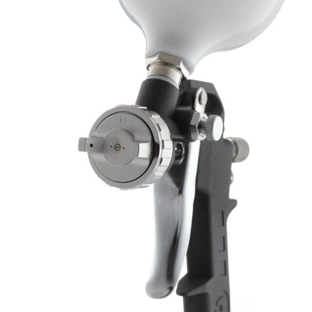 Краскопульт пневматический HP, форсунка 1,5 мм, верхний пластиковый бачок 600 мл, 3 регулировки, 5 бар INTERTOOL PT-0210