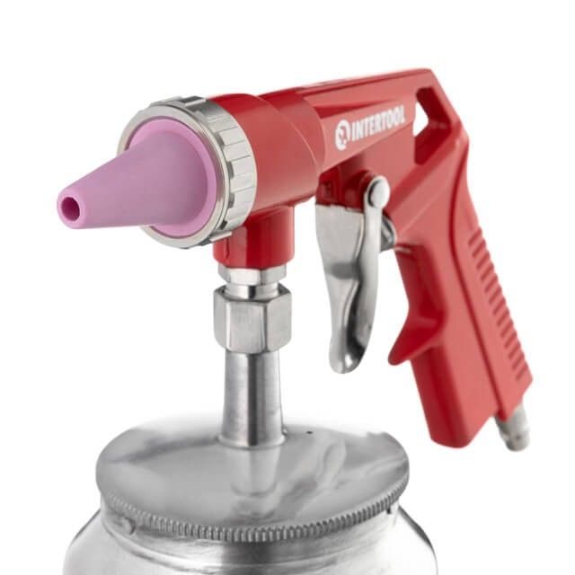 Пистолет пескоструйный пневматический с металлическим бачком, две форсунки INTERTOOL PT-0707
