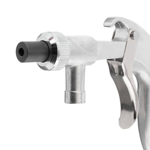 Пистолет пескоструйный со шлангом, пневматический, форсунки: металлическая - 6 мм; керамические: 4,5, 5, 6, 7 мм INTERTOOL PT-0708