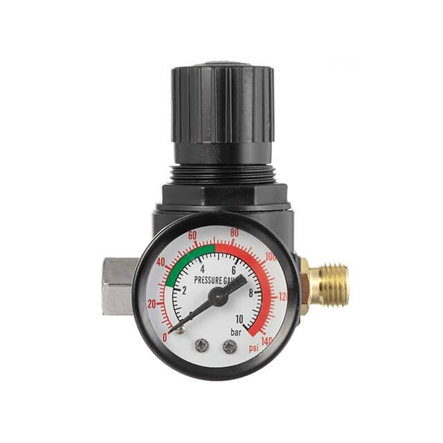 Набор из 3-х краскопультов HVLP: 0,8мм, 1,3мм, 1,7мм, регулятор давления, два пластиковых и один металлический бачок INTERTOOL PT-1505