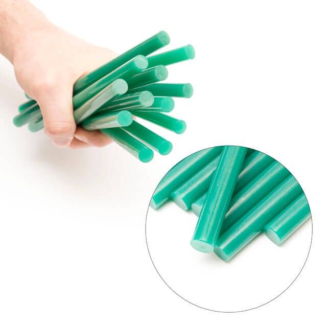 Комплект зеленых клеевых стержней 11.2*200 мм, 12 ед. INTERTOOL RT-1057