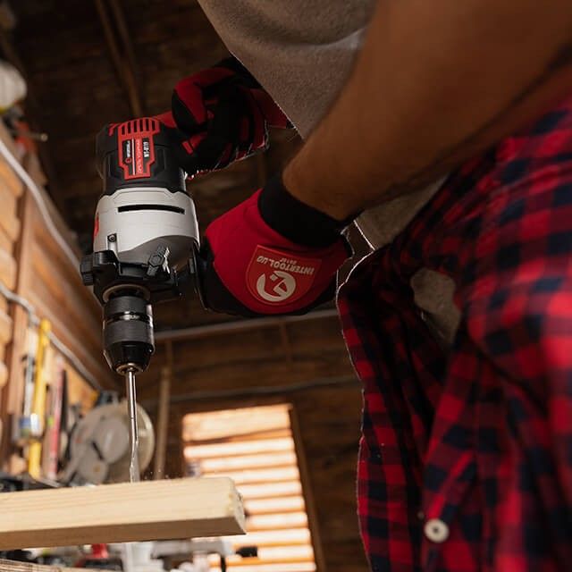 Дрель ударная 900Вт, 0-2800об/мин,1.5-13мм, метал. корпус редуктора, быстрозажимной патрон INTERTOOL WT-0119