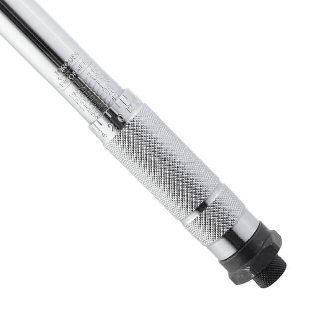 Динамометрический ключ 1/2", 28-210 Нм, переходник 1/2''*3/8", удлинитель 125 мм 1/2" INTERTOOL XT-9007