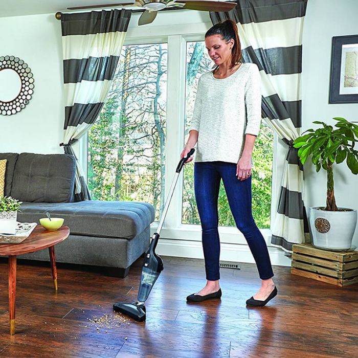 Пилосос акумуляторний BLACK+DECKER NSVA315J