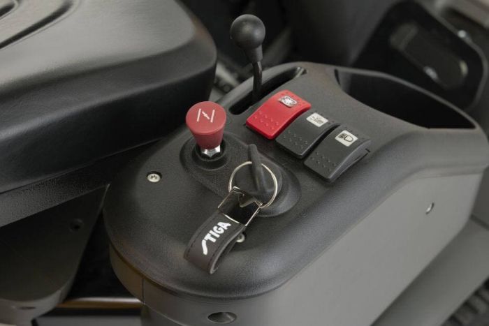 Райдер бензиновий STIGA Park700WX