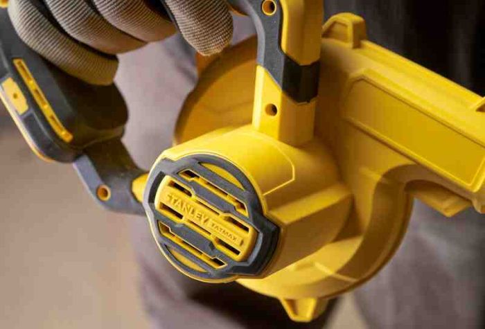 Повітродувка акумуляторна STANLEY FATMAX SFMCBL01B