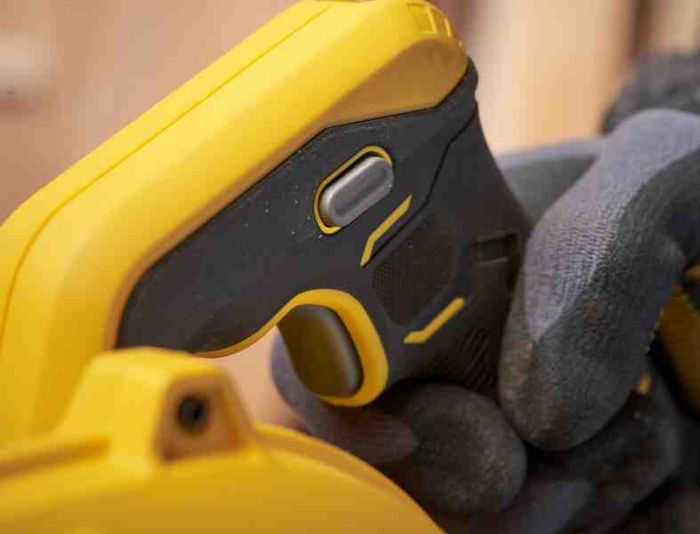 Повітродувка акумуляторна STANLEY FATMAX SFMCBL01B