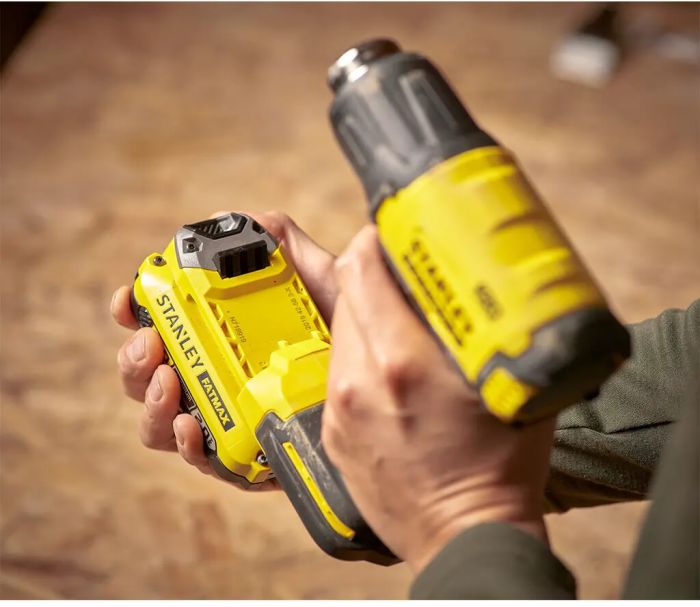 Пістолет гарячого повітря акумуляторний STANLEY FATMAX SFMCE530B