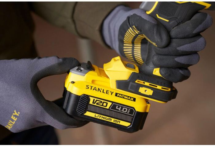 Гайковерт ударний акумуляторний STANLEY FATMAX SFMCF940M1