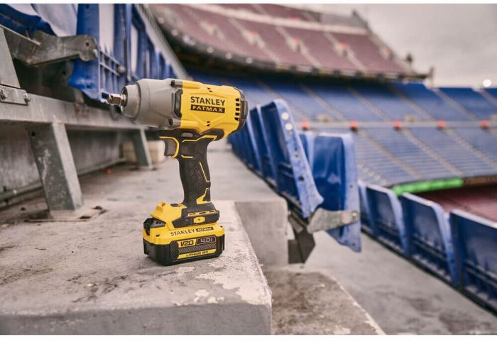 Гайковерт ударний акумуляторний STANLEY FATMAX SFMCF940M1