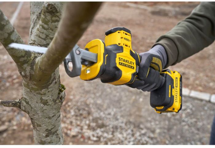 Пила шабельна акумуляторна STANLEY FATMAX SFMCS305B