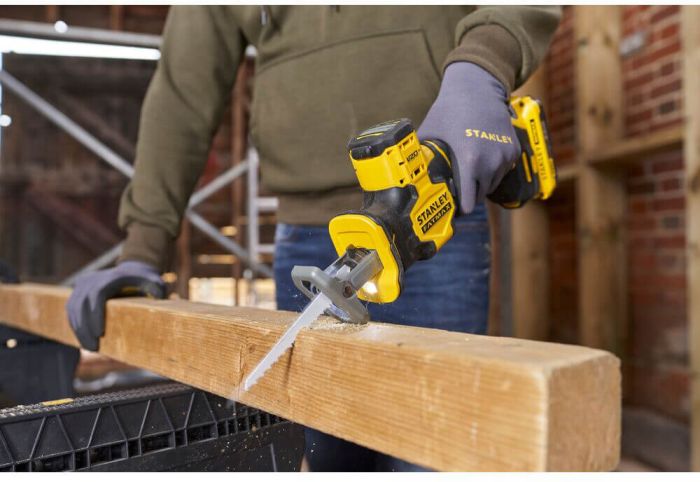 Пила шабельна акумуляторна STANLEY FATMAX SFMCS305B