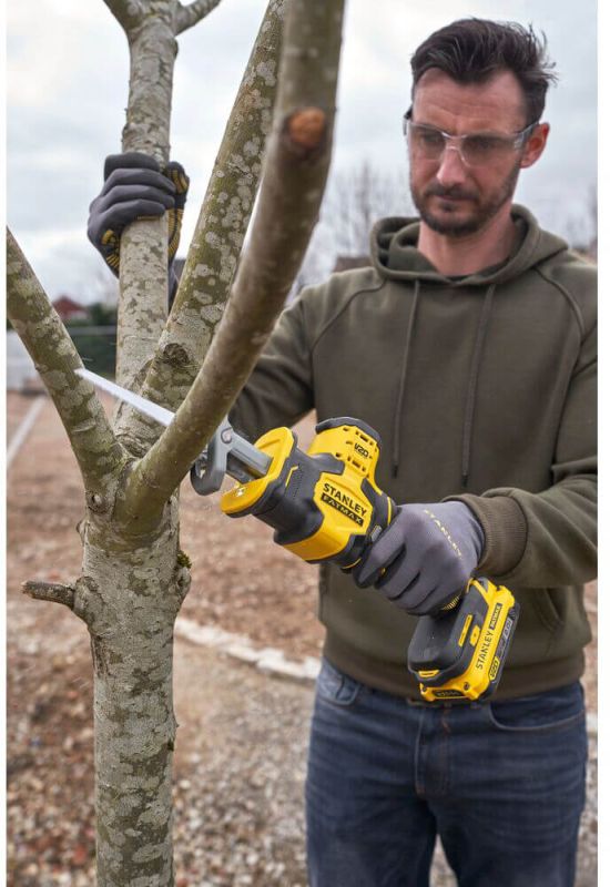 Пила шабельна акумуляторна STANLEY FATMAX SFMCS305B