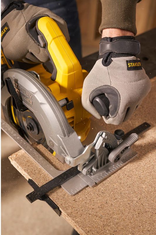 Пила циркулярна акумуляторна STANLEY FATMAX SFMCS550M2K