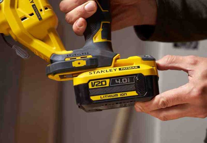 Пила лобзикова акумуляторна STANLEY FATMAX SFMCS650B