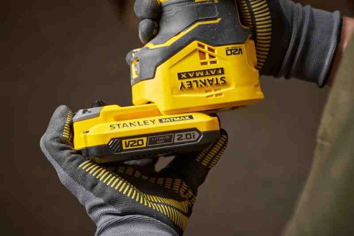 Фрезер акумуляторний безщітковий STANLEY FATMAX SFMCW400B